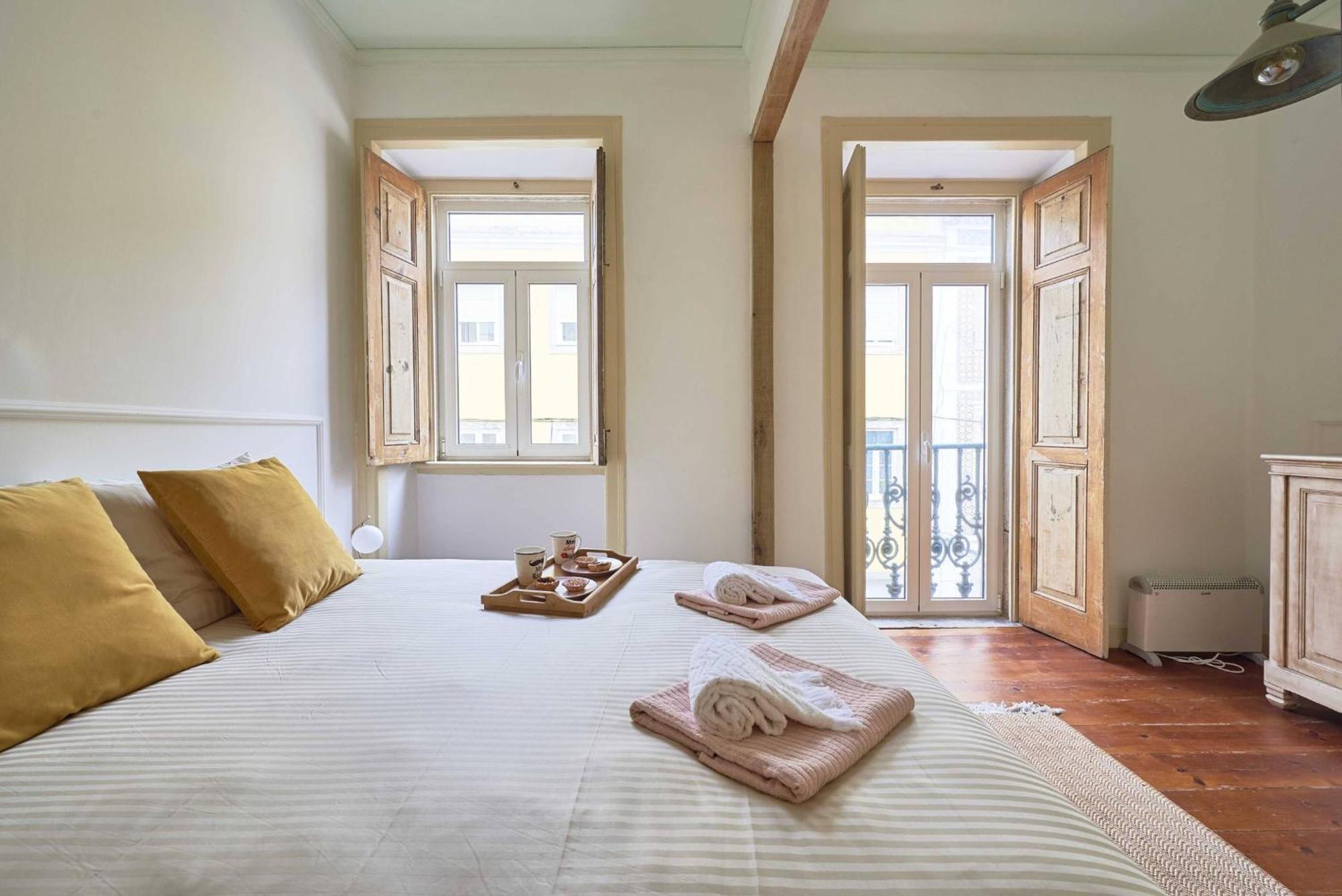 Alcantara Like A Local Lisbon Bagian luar foto