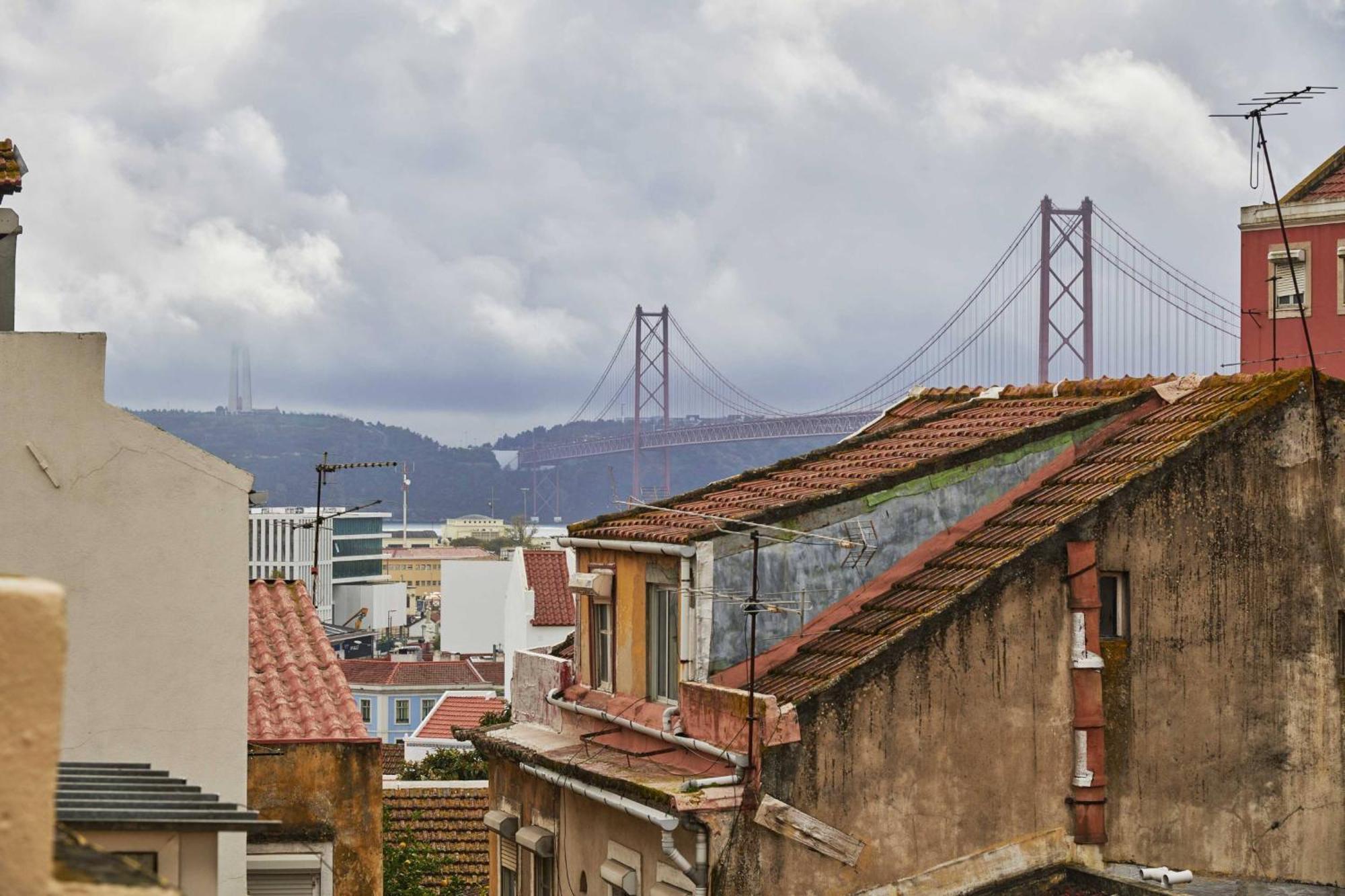 Alcantara Like A Local Lisbon Bagian luar foto