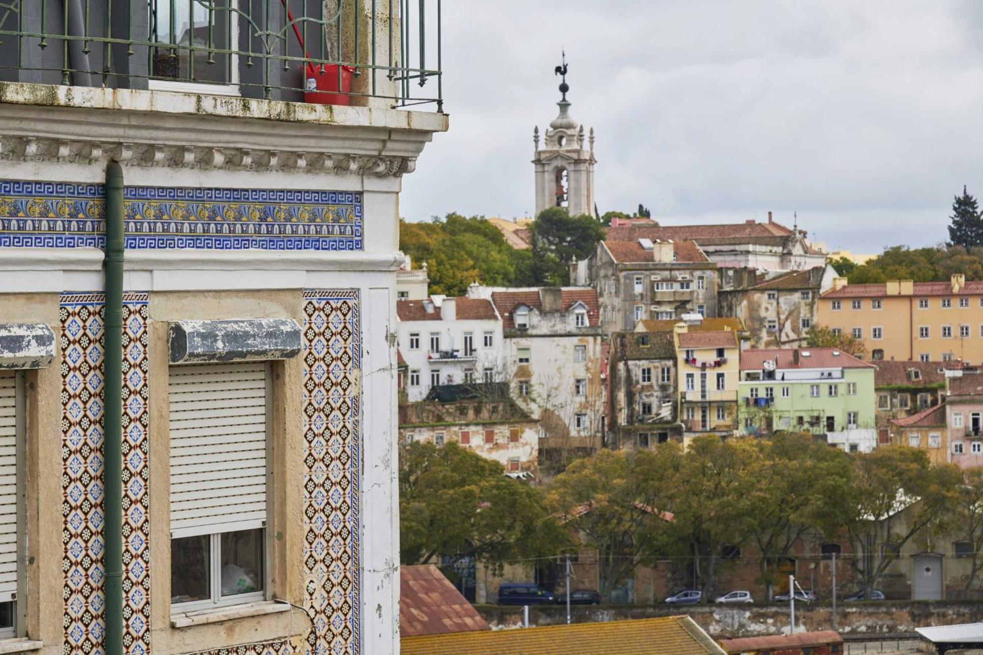 Alcantara Like A Local Lisbon Bagian luar foto